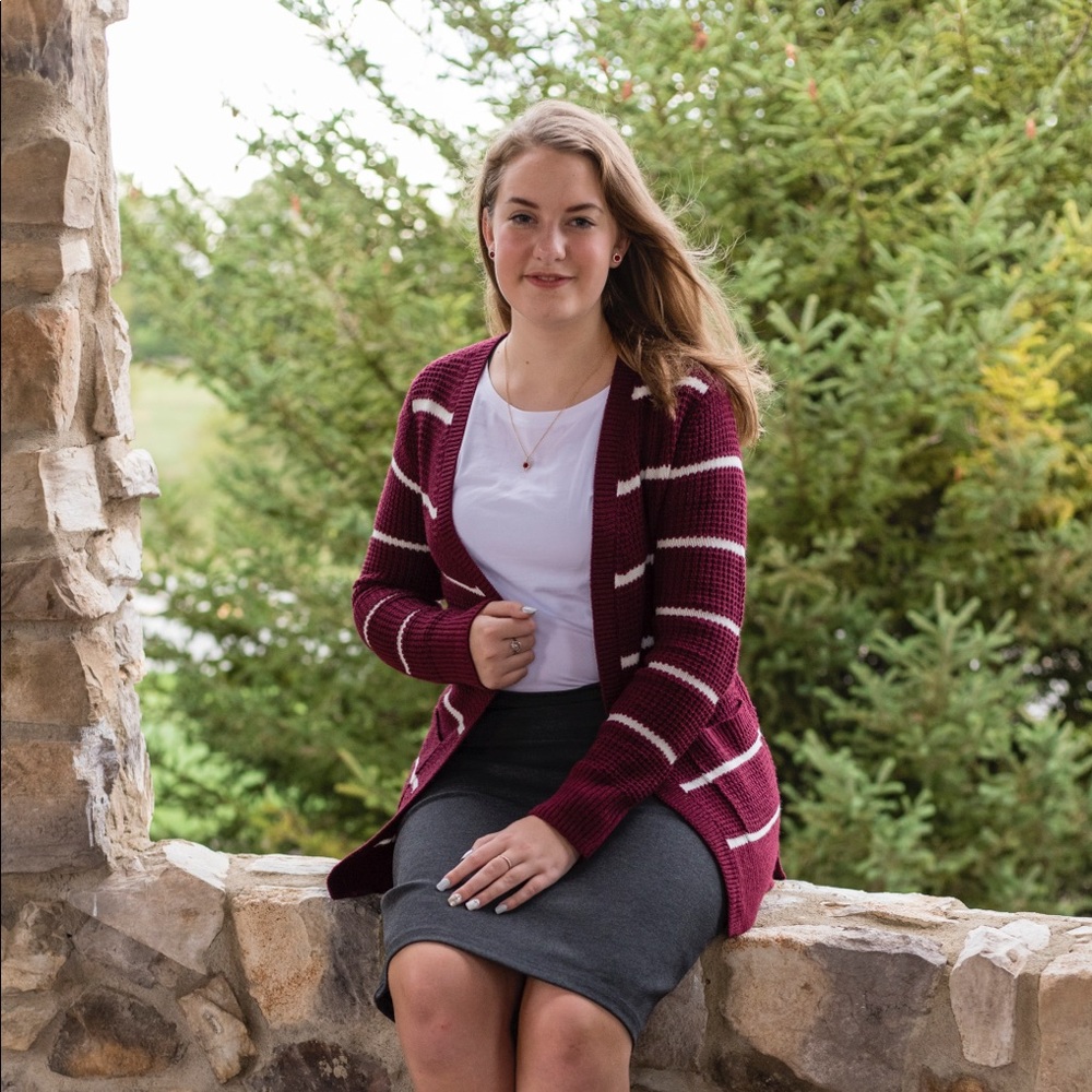 Meet your Posher, Cecelia